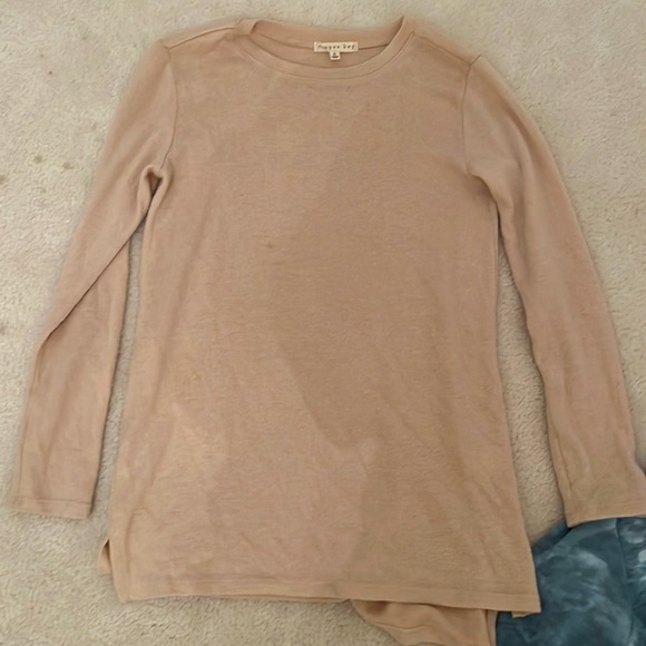 3 sweater set: - Picture 2 of 4